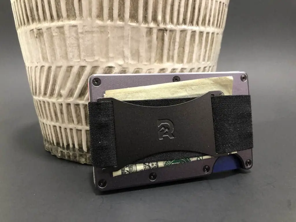 Back of the Ridge wallet showing the cash strap. 