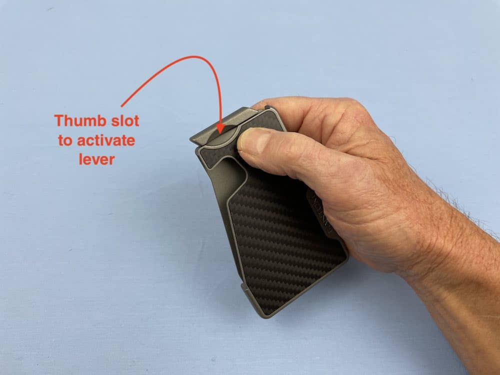 fantom r wallet showing thumb notch