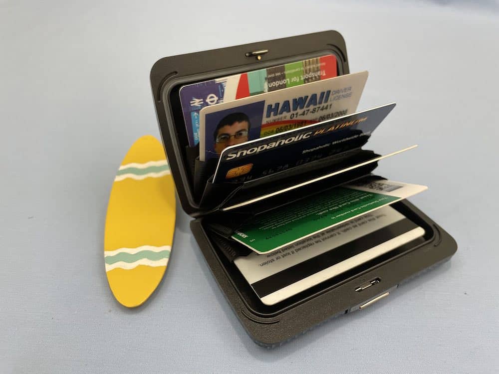 Ogon wallet open displaying cards inside