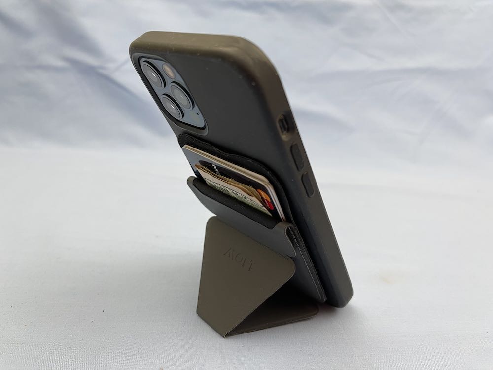 Moft magsafe wallet in portrait position