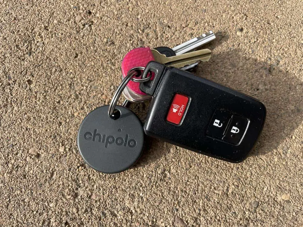 Chipolo One Spot with keys