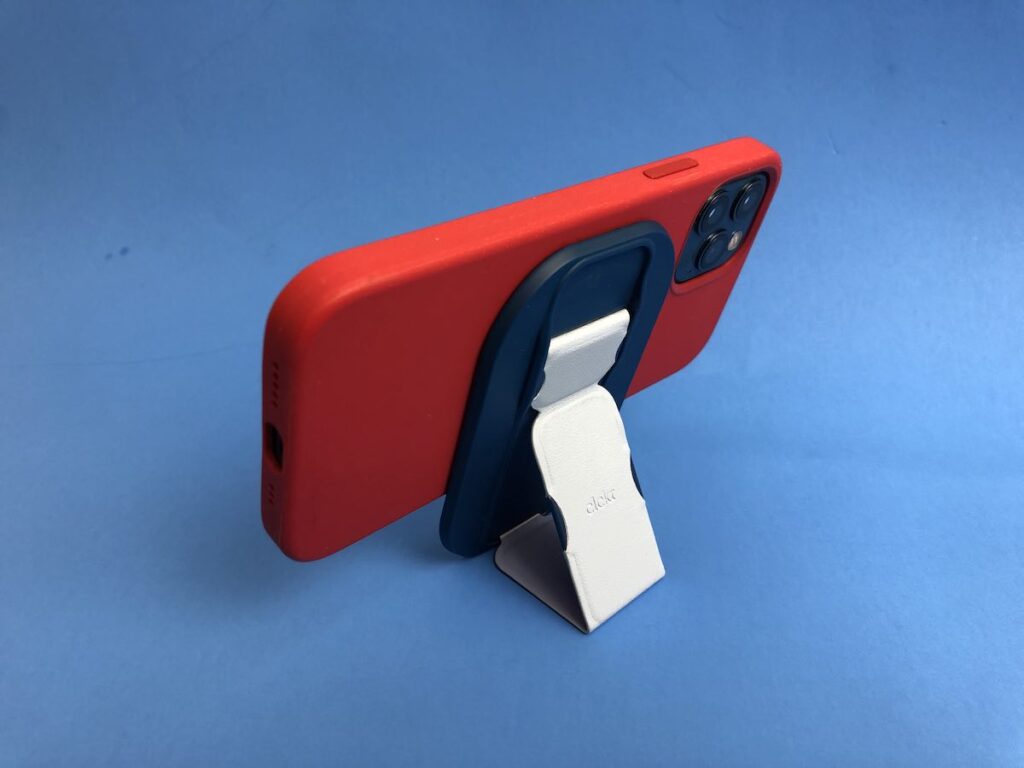Clckr MagSafe phone grip floating kickstand position