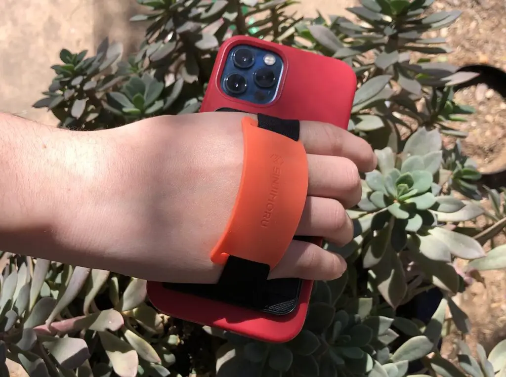 Sinjmoru phone grip with hand inside grip