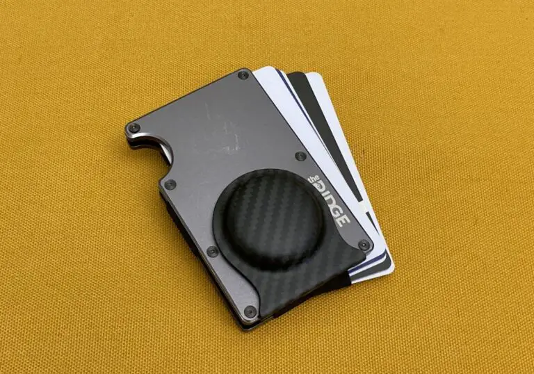 7 Best AirTag Wallets for 2023 Slim, Smart, and Trackable